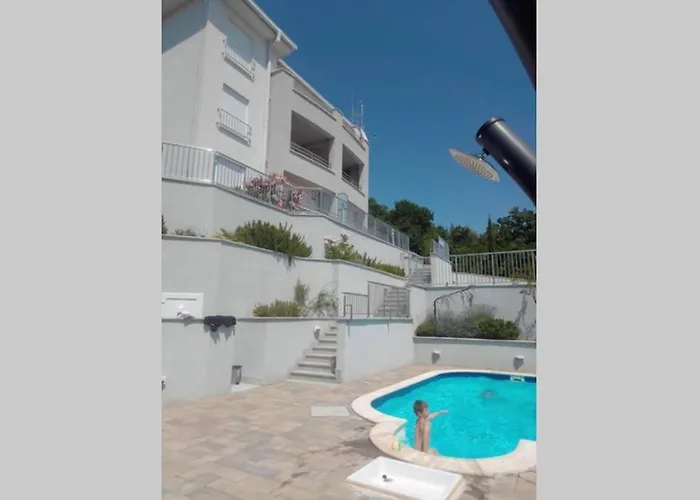 Sany With Pool - Crikvenica