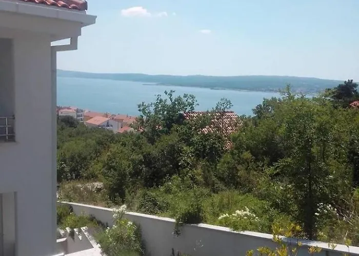 Sany With Pool - Apartman