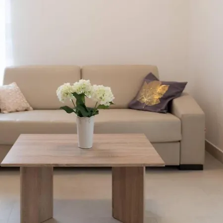 Apartment Sany With Pool -
