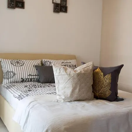 Apartment Sany With Pool - *